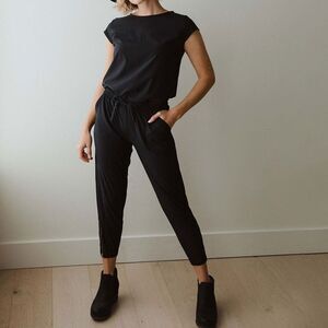 Albion BLACK JUMPSUIT
PP20